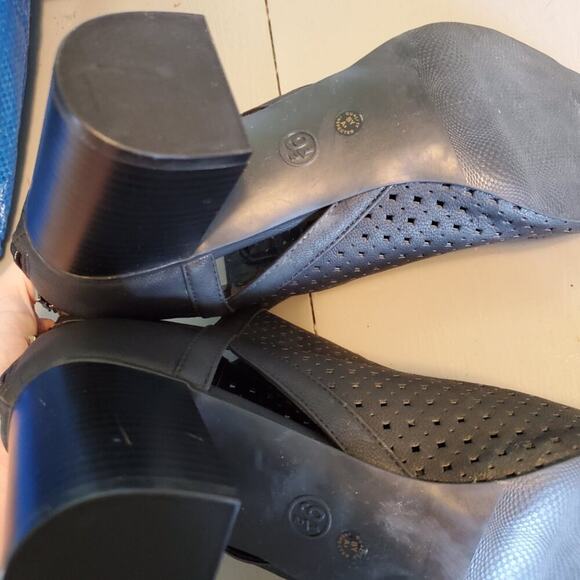 a.n.a black open toe caged faux leather heels women's size 9.5 - Picture 2 of 9